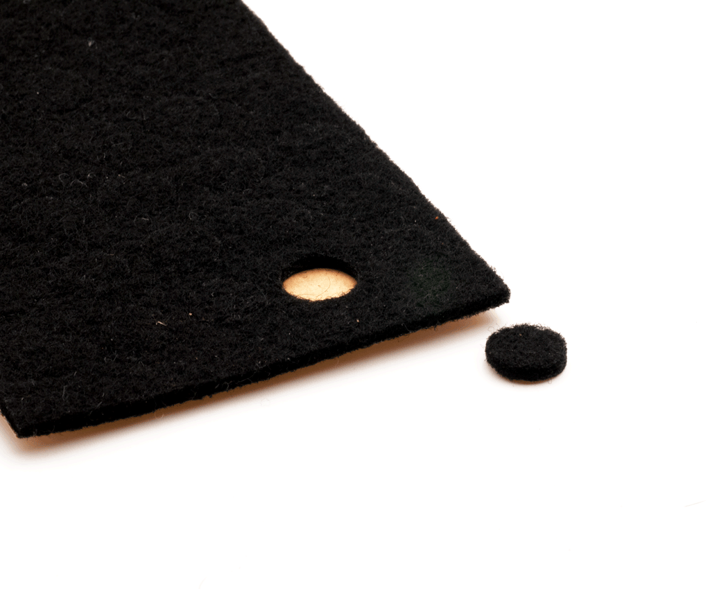 Möbeltassar, svart (10mm) utstansad