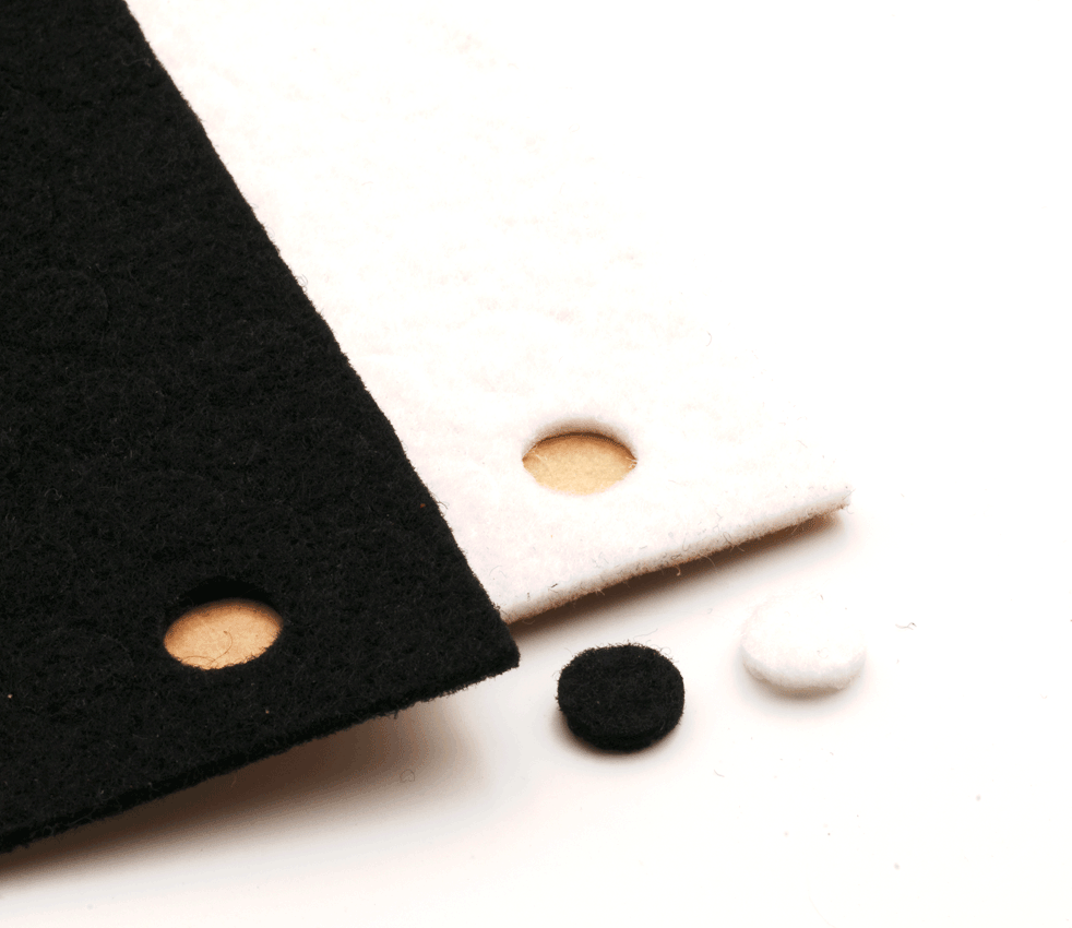 Möbeltassar, svart & vit (10mm) utstansad